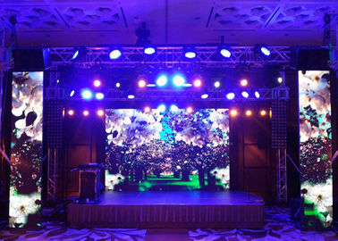 Tampilan Wide Angle Rental LED Video Display, P3.91 Indoor LED Stage Backdrop Resolusi Tinggi pemasok