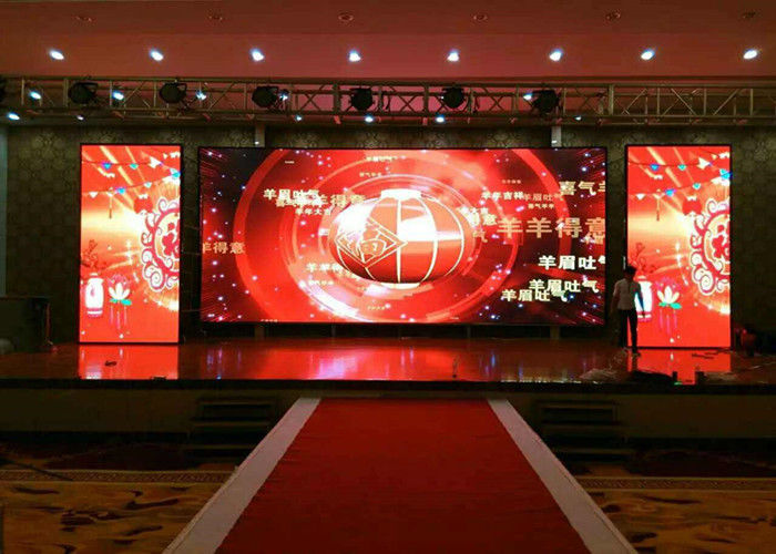 Cina Melengkung Dipimpin Layar Video Rental Dinding, LED Latar Belakang Tirai P3.91 Panggung Penuh Warna pabrik
