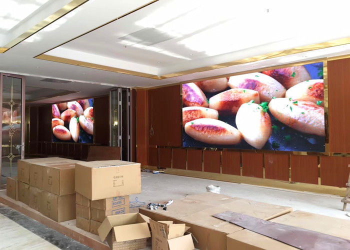 Cina P2 Indoor LED Advertising Display Full Color 1/32 Scan Driving 2-40m Melihat Jarak pabrik